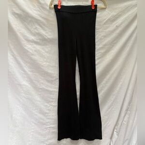 ALO Yoga black  Ribbed Pants